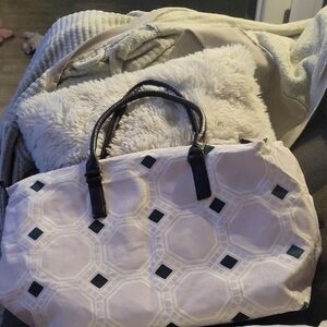 Lulu Dharma Geo NWOT Tote,Big Canvas ,no Flaws,no Price Tag